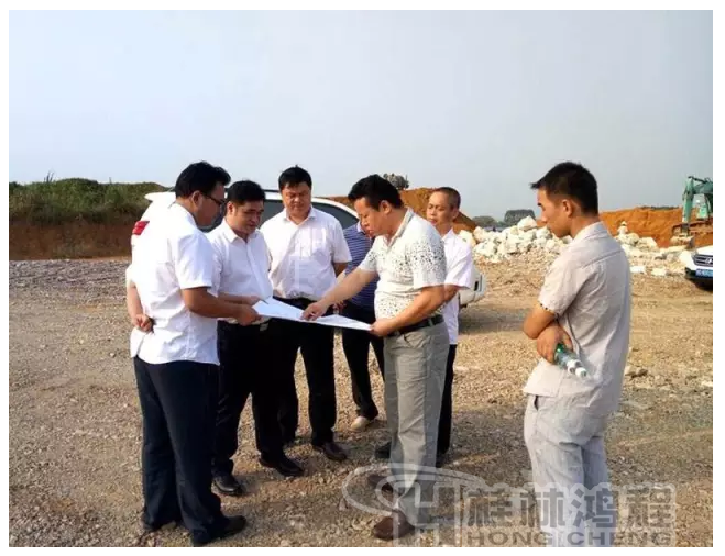 重鈣磨粉機(jī)，重鈣，HCH1395，超細(xì)環(huán)輥磨,武宣碳酸鈣