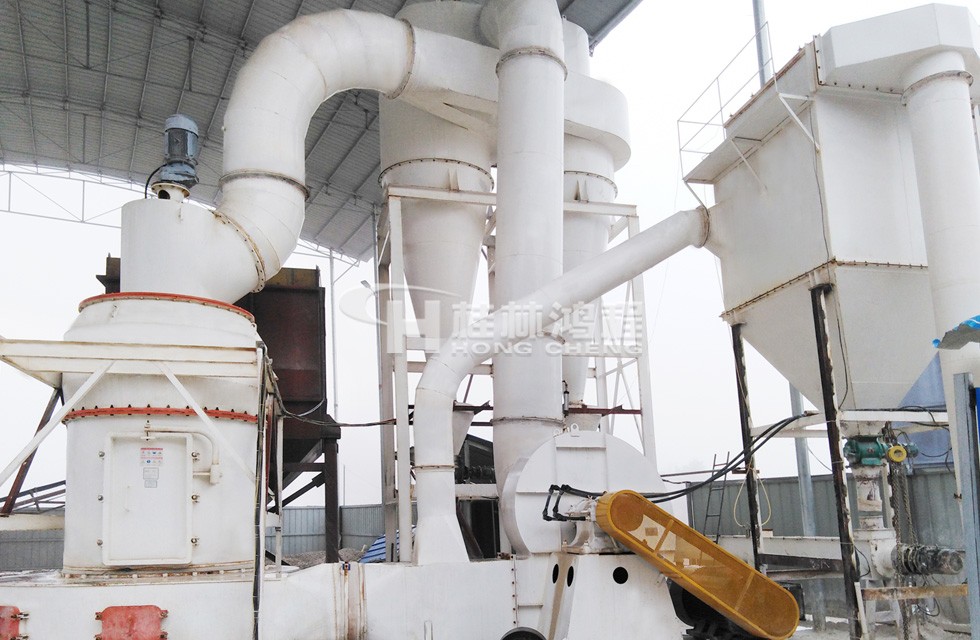 HC1900打礦石粉機(jī)器多少錢一臺(tái) 雷蒙磨粉機(jī)多少錢一臺(tái)？幾萬到幾十萬不等