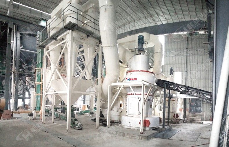 　湖北某廠采購了桂林鴻程的高鈣石粉機器，60-900目粉日產(chǎn)量500噸以上